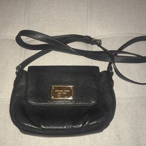 Small Black Michael Kors crossbody